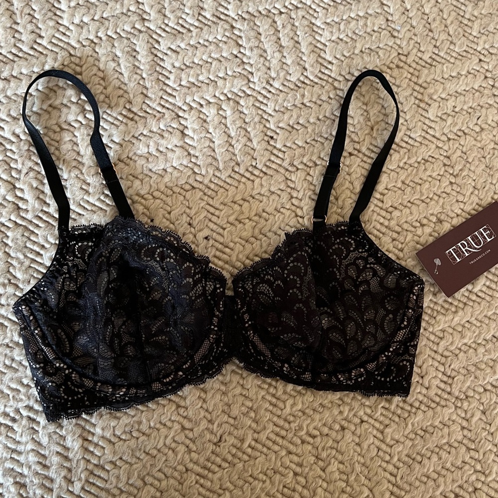 NWT True & Co Gramercy Balconette - 32D - Picture 4 of 11